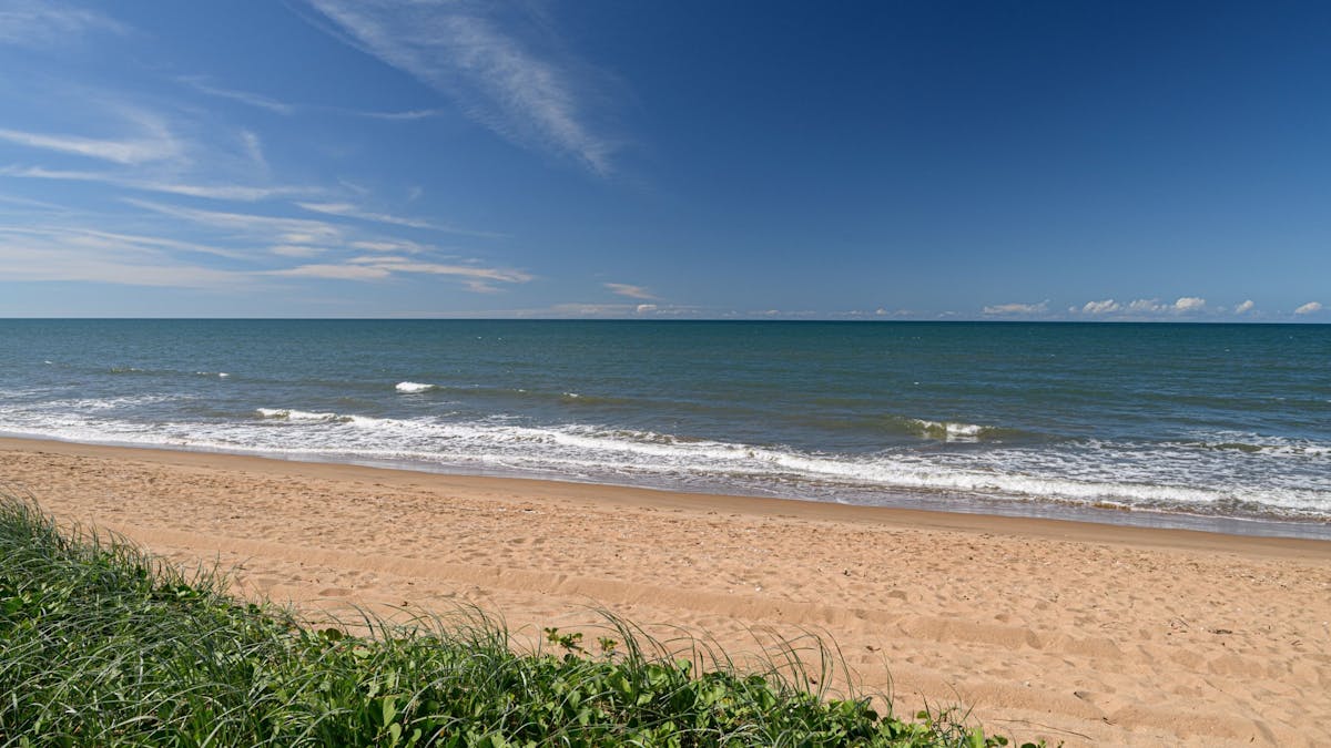 The park is situated on Moore Park Beach.