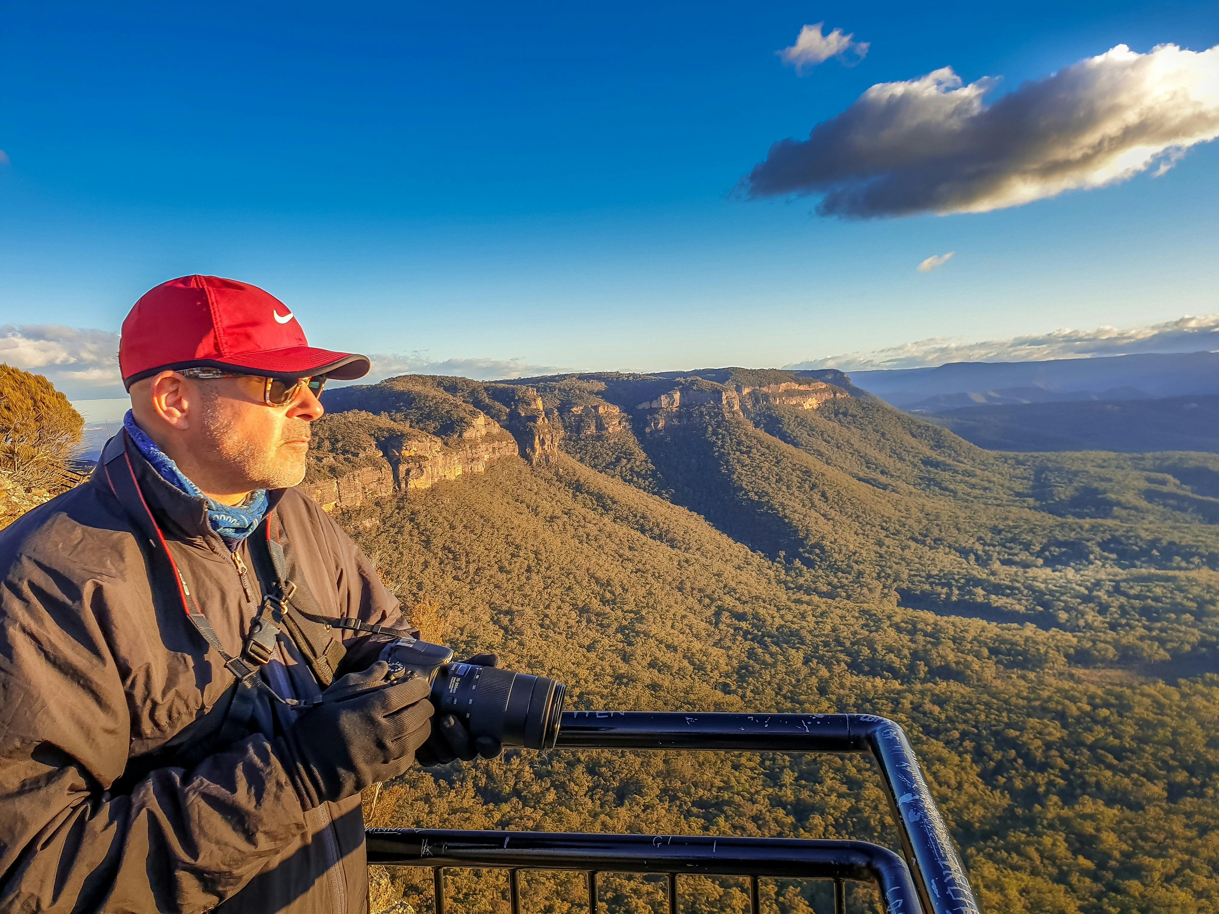 DSLR photography waiting for the sunset at Megalong Valley
