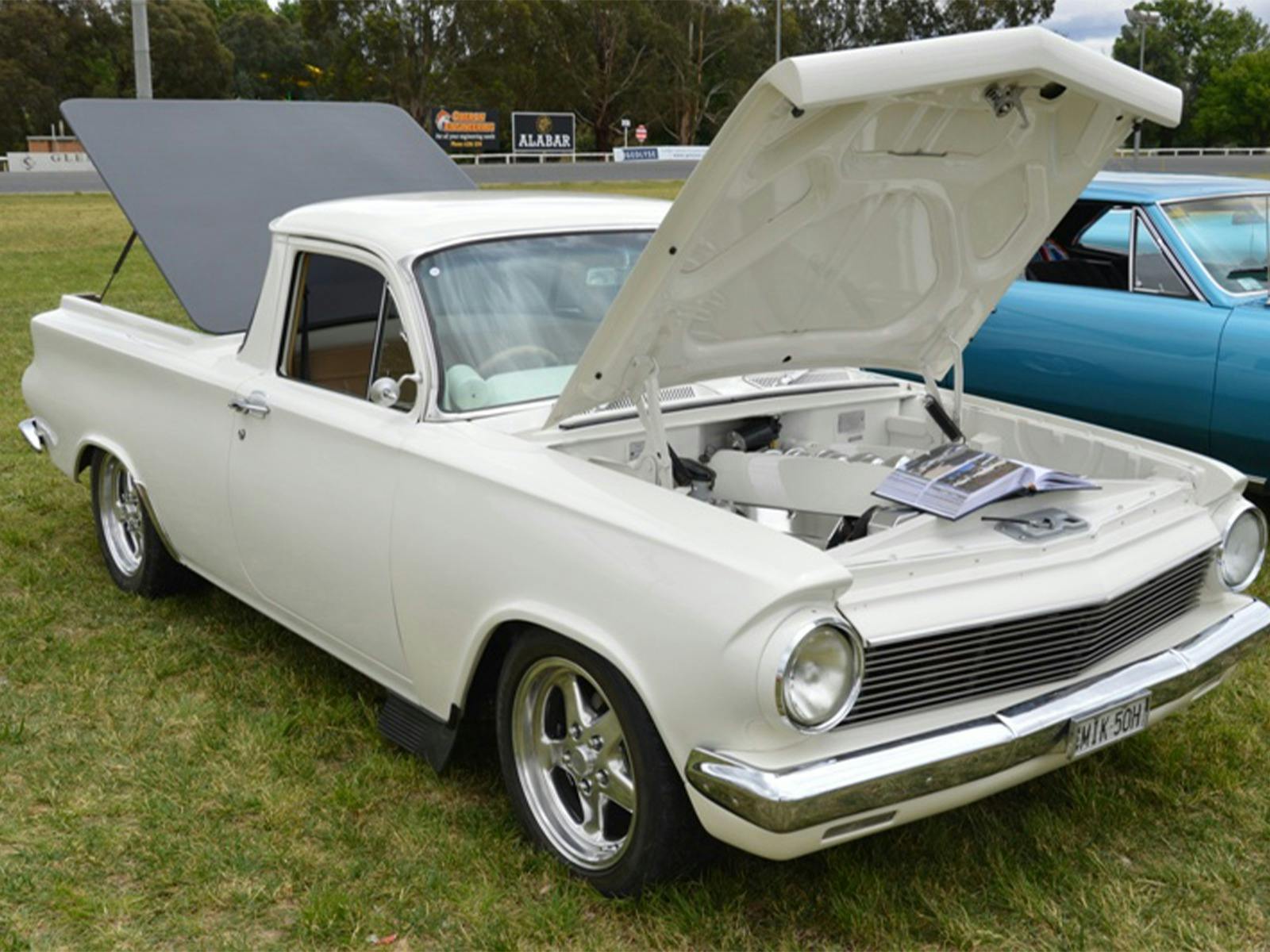 Bathurst Swap Meet, Car and Bike Show