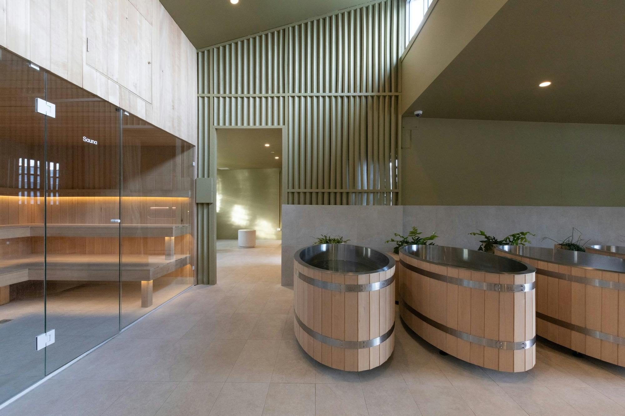 Ice baths and sauna at social remedy