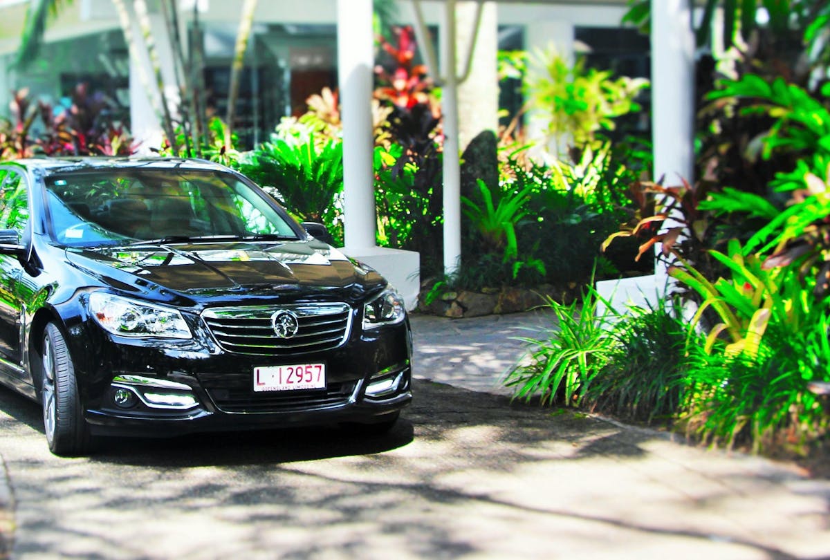 Carins Limousine and Airport Trasnfer Services