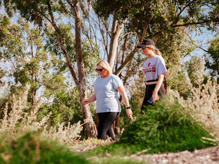 Parkes Walking Tracks Nsw Holidays And Accommodation Things To Do