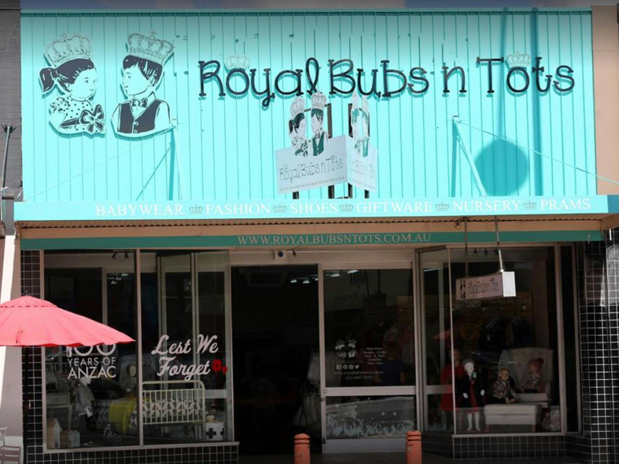 Royal Bubs and Tots