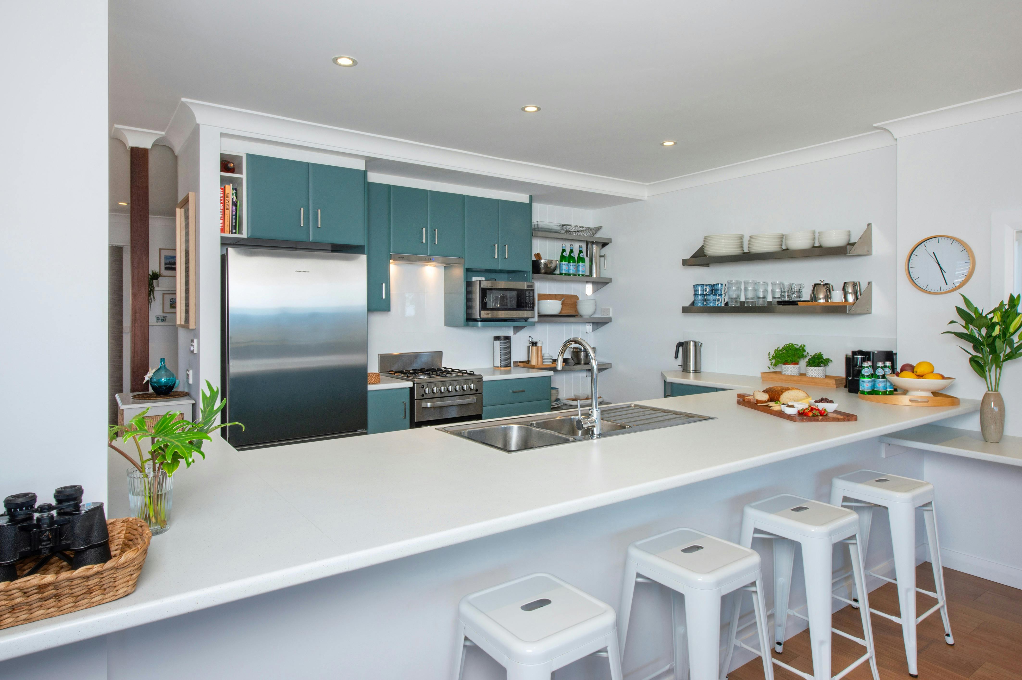 all modern appliances, coffee machine and amenities