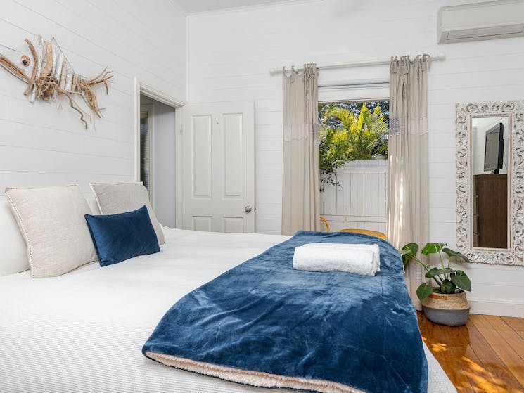 Aaloka Bay - Byron Bay - Master Bedroom