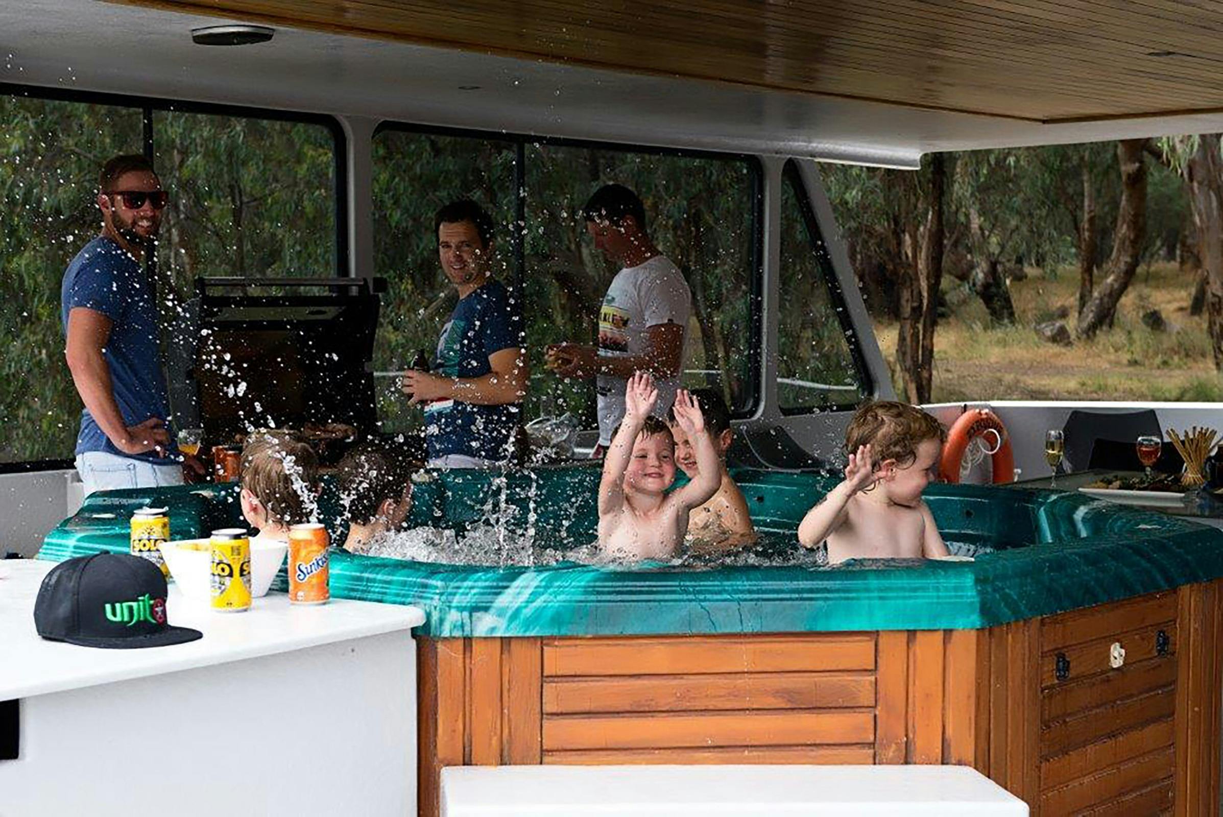 Executive Houseboats