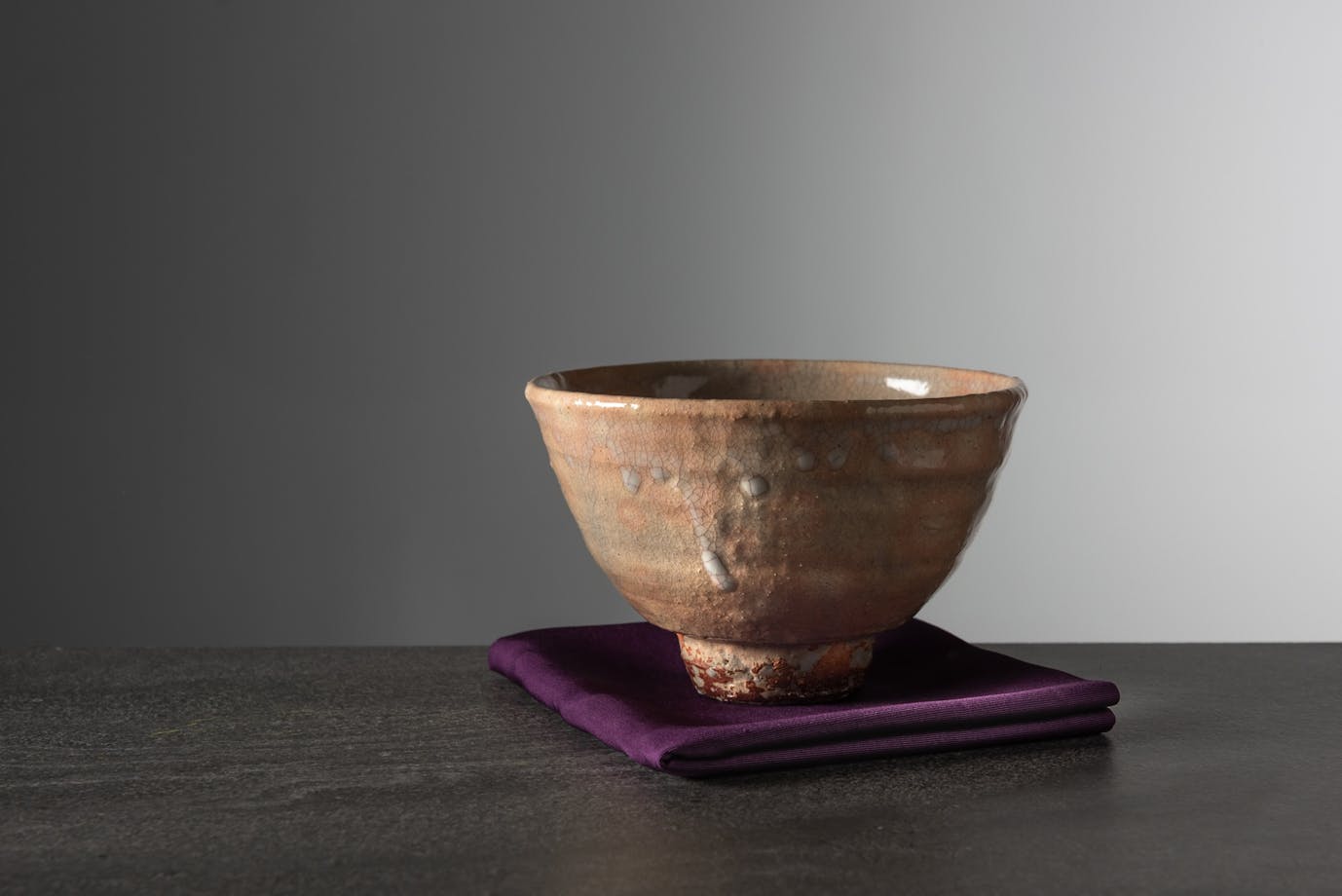 Kagero clay, ash glaze.