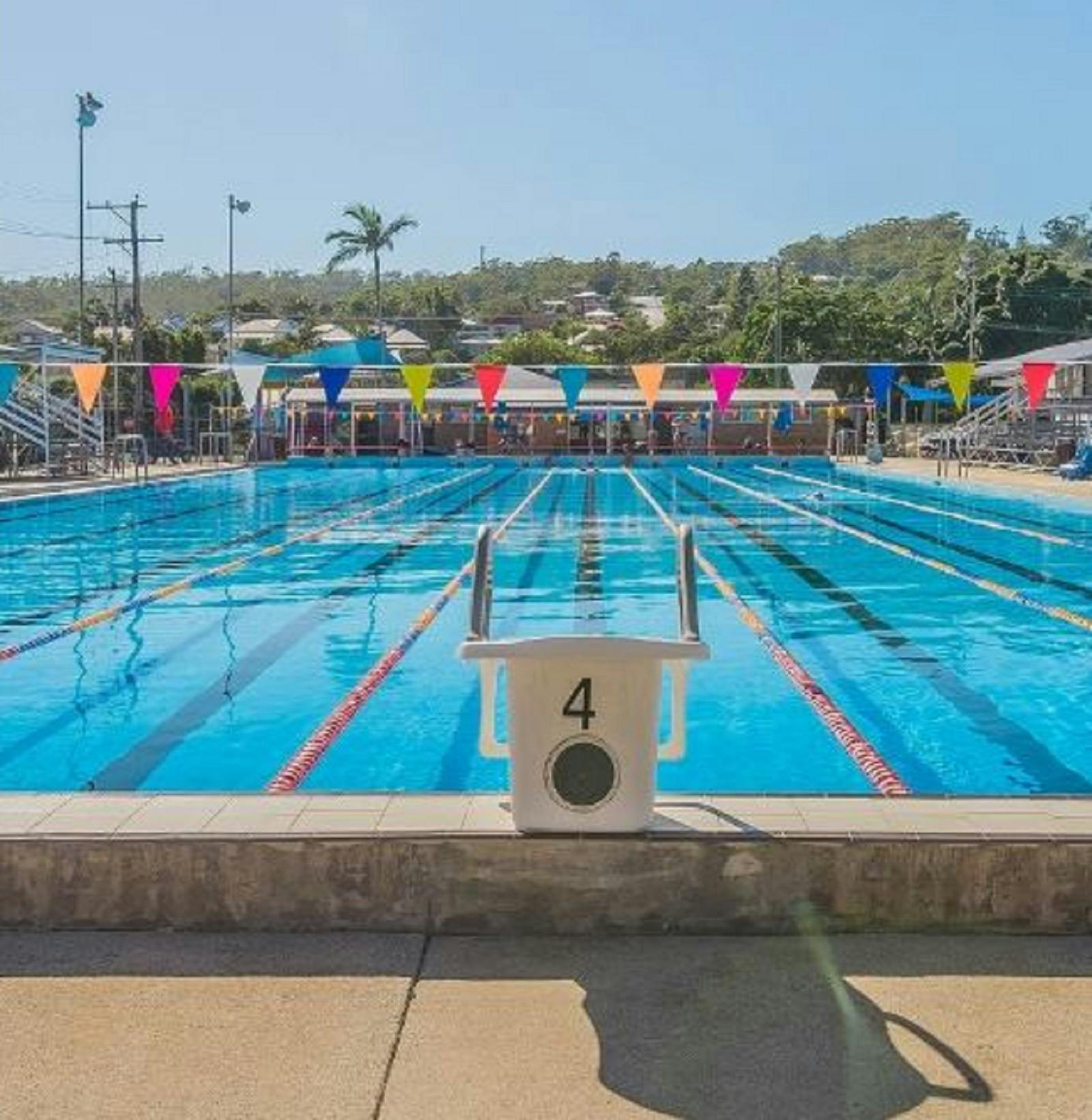 麦克莱恩奥林匹克游泳池