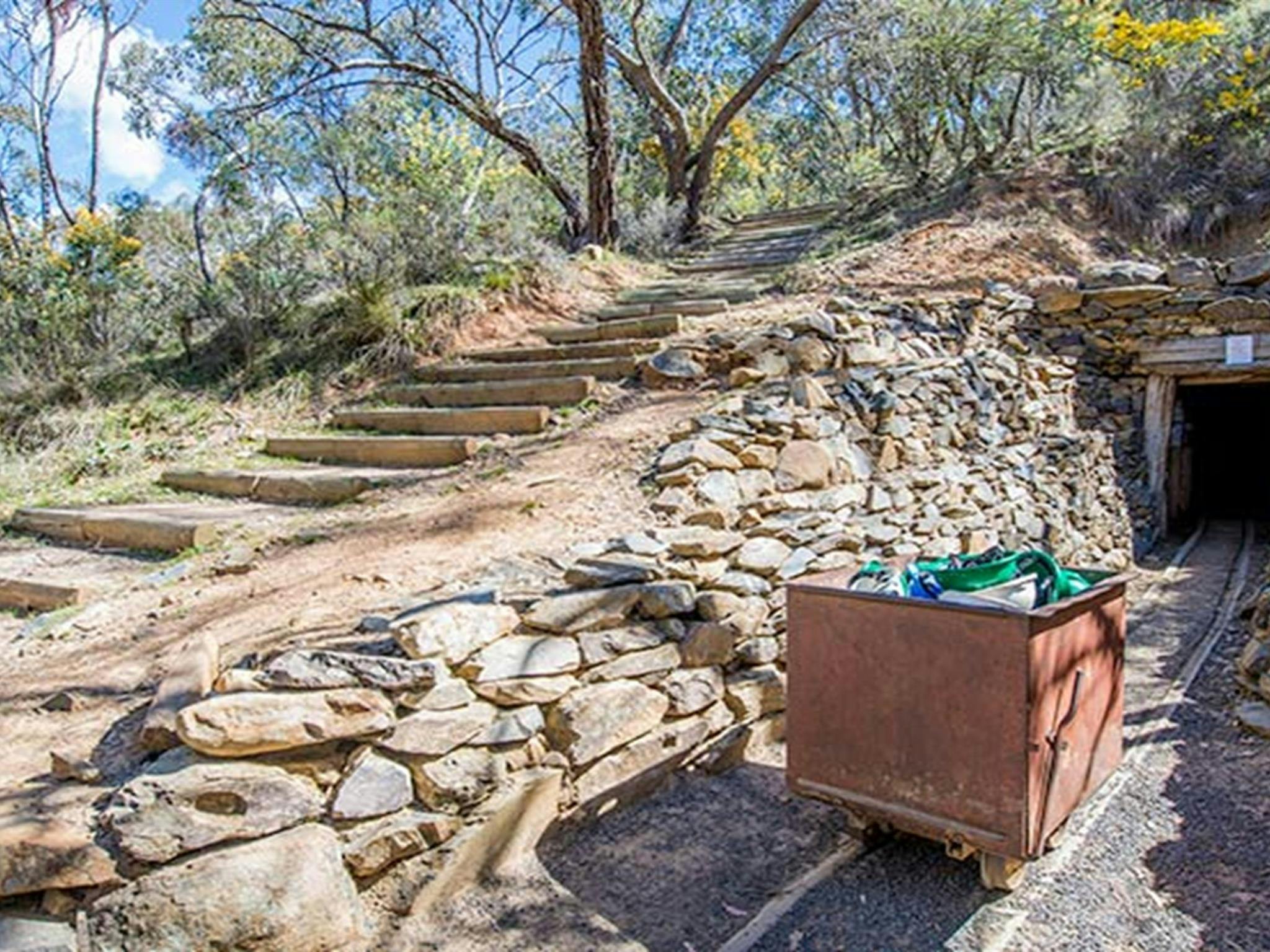 秃山旅游矿场，希尔恩德历史遗址。照片：约翰·斯宾塞