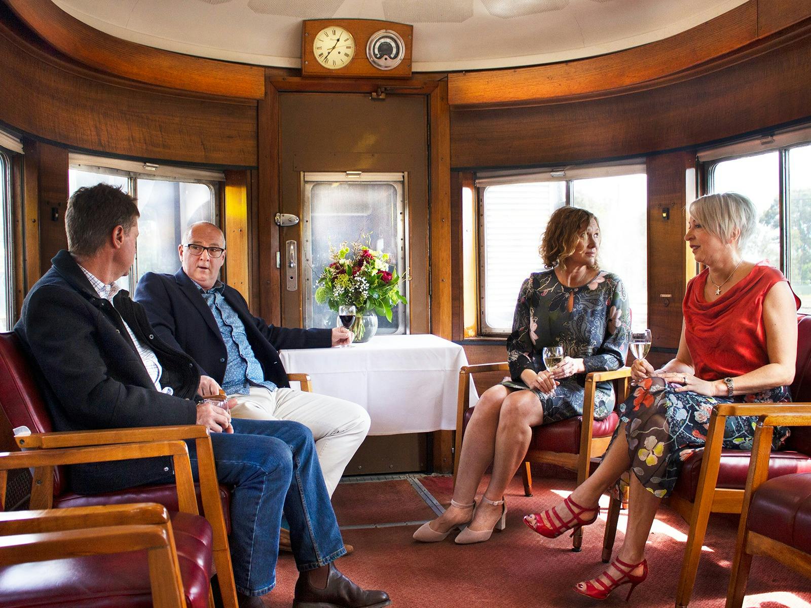 Observation car with bar