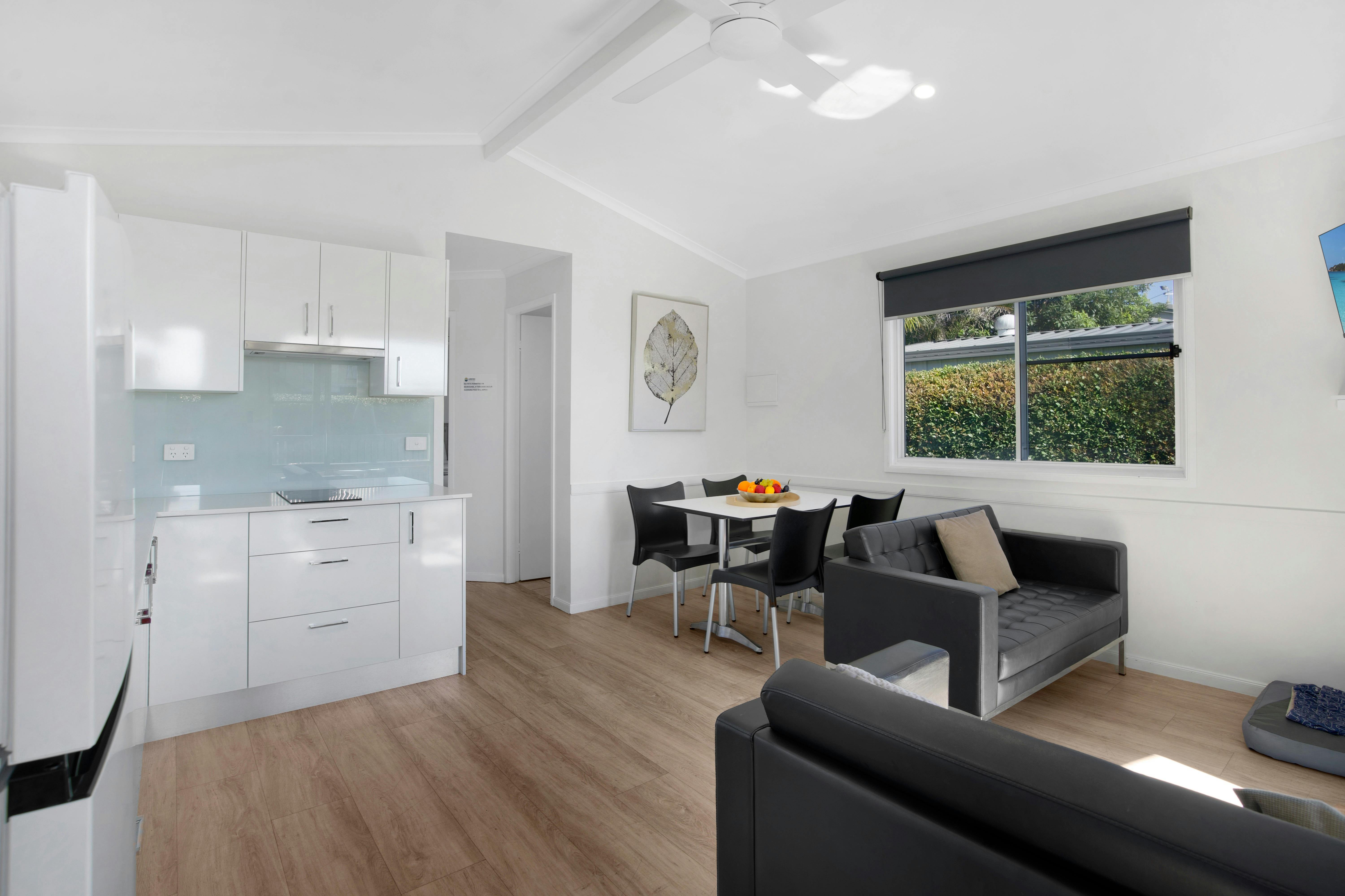 图片 - 别墅起居区 Blacksmiths Beachside Holiday Park