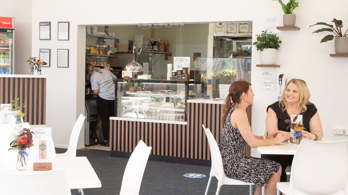 Club Wyndham Kirra Beach cafe