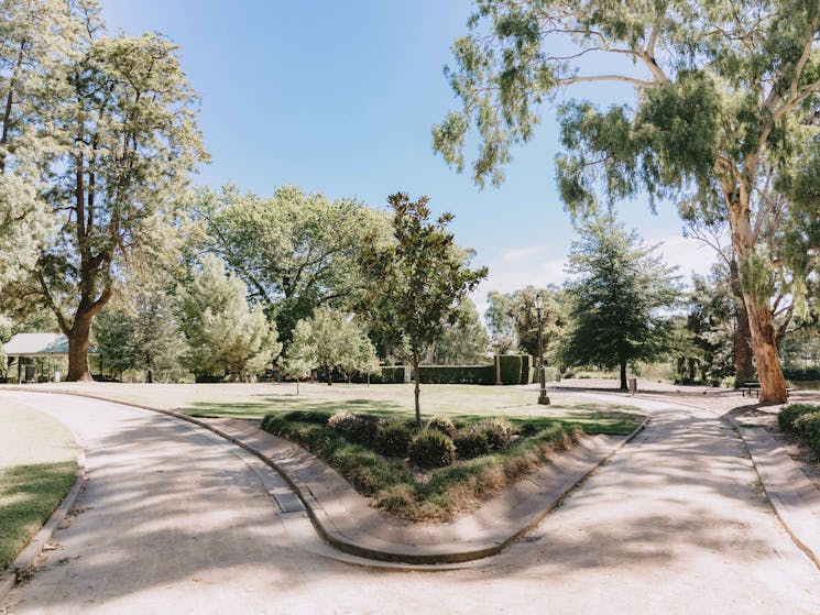 Victory Memorial Gardens in Wagga Wagga