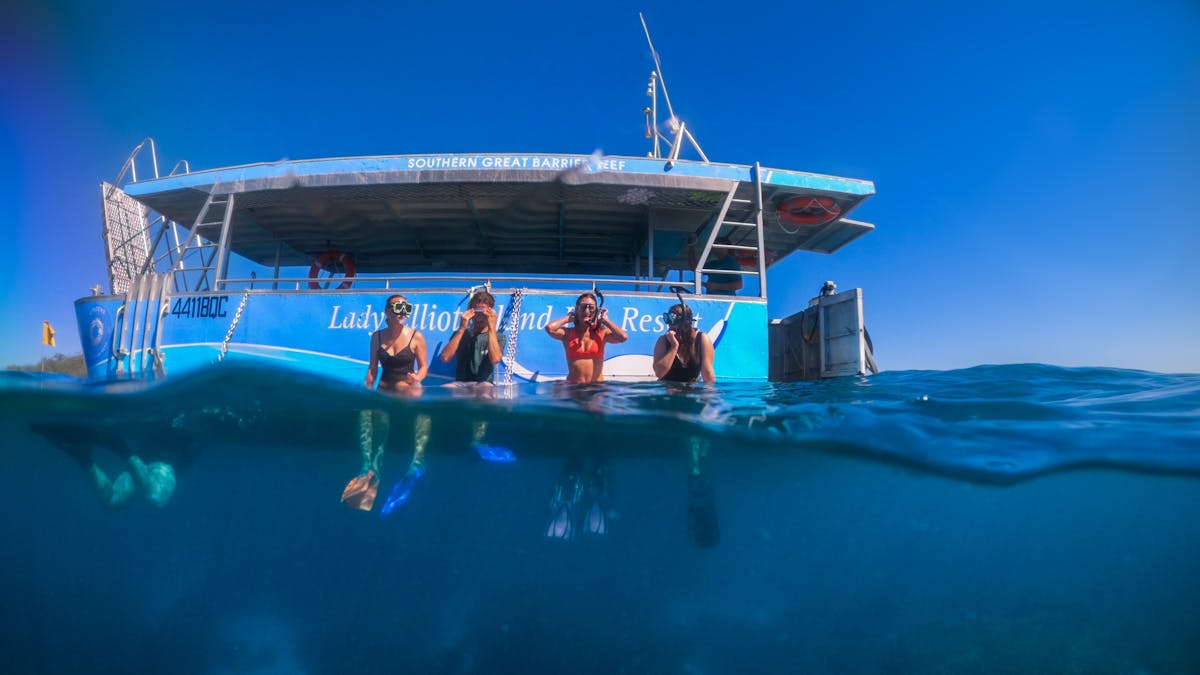 Glass bottom boat - Snorkel Time