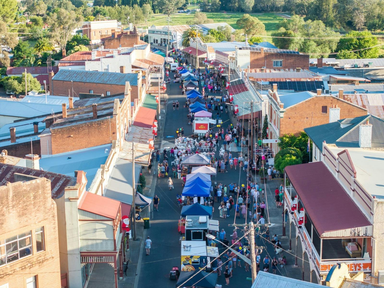 Historic Canowindra Main Street