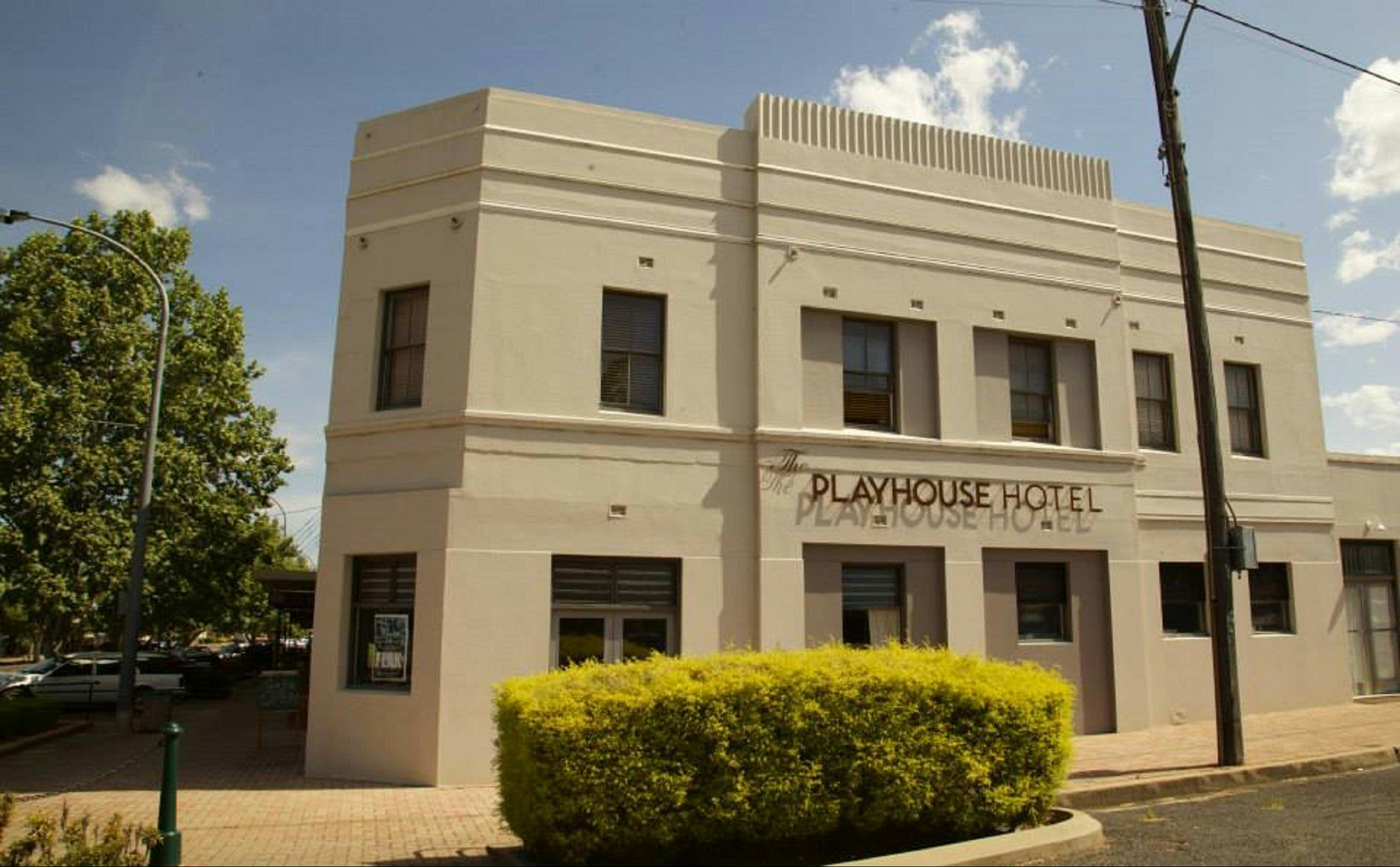 The Playhouse Hotel NSW Holidays & Things to Do