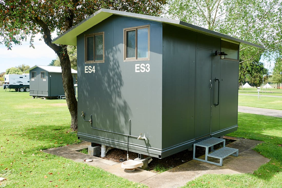 Pine Country Caravan Park, Ensuite Drivethrough Powered Sites