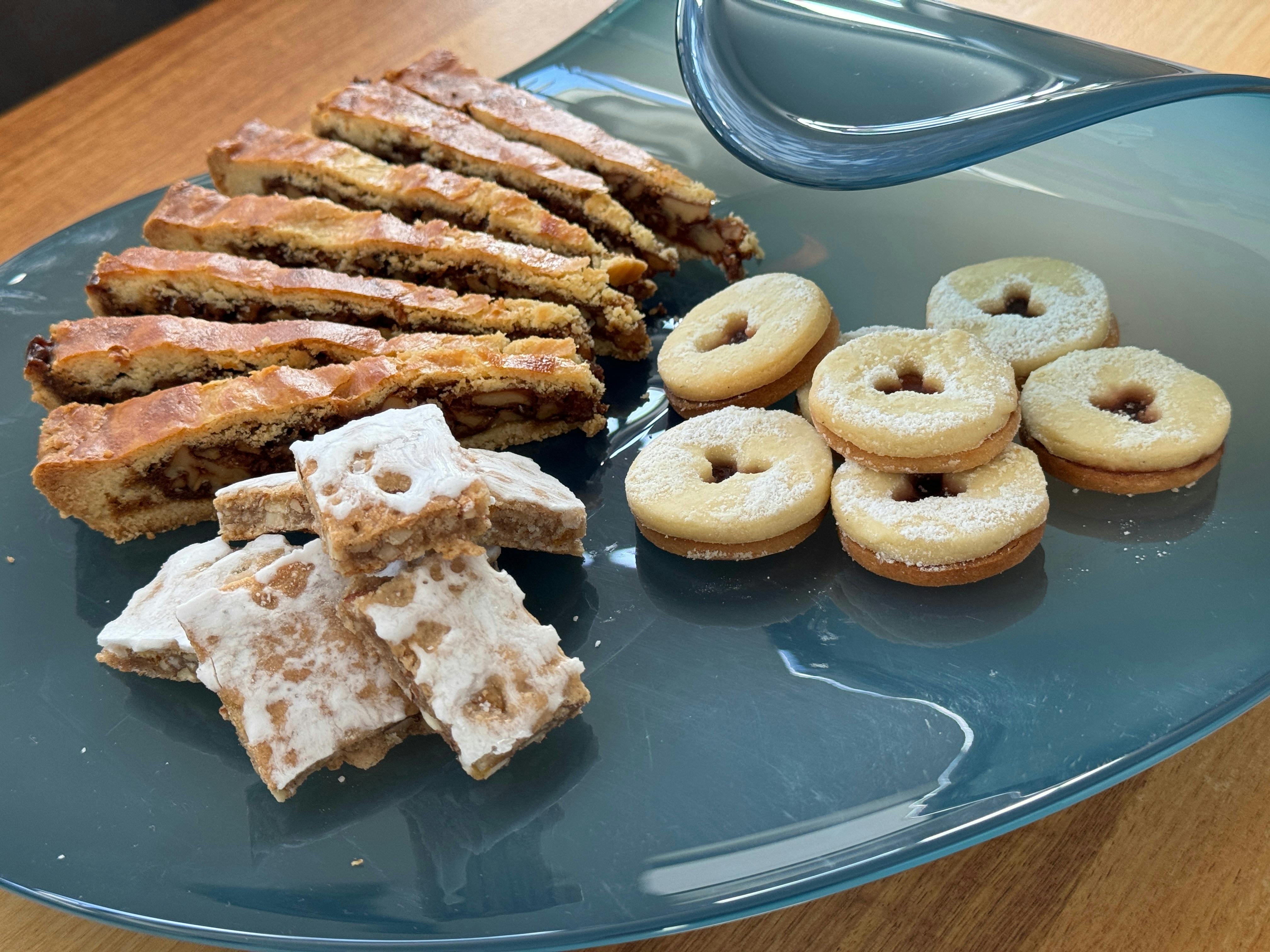 Master the Art of Christmas Baking