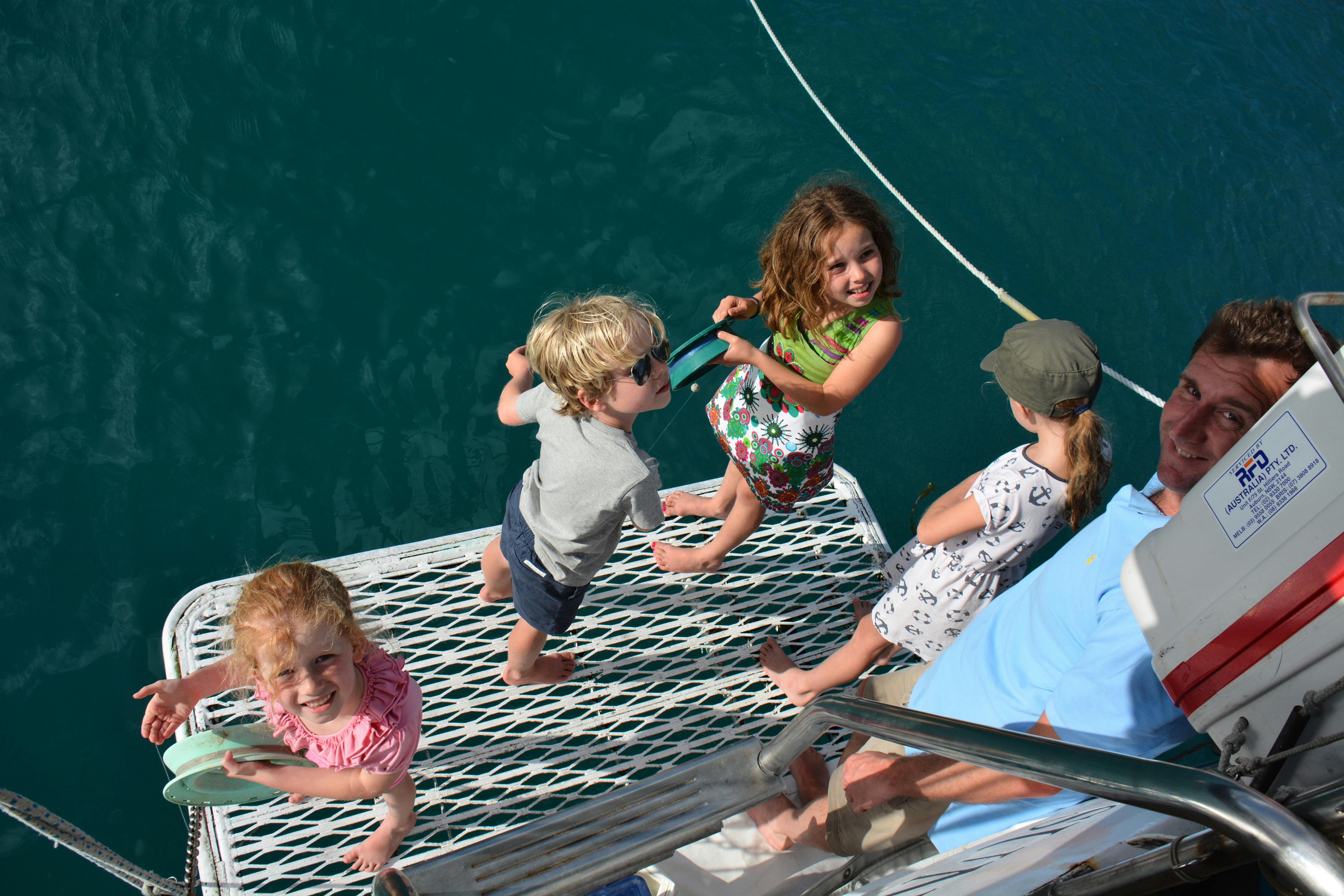 A fishing lesson for the children