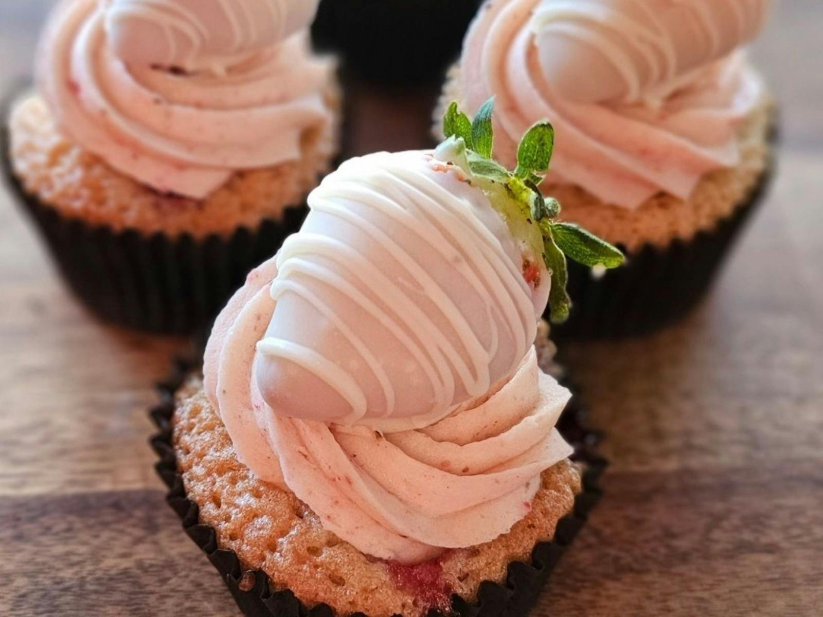 Various beautiful sweet treats in perfect lines.