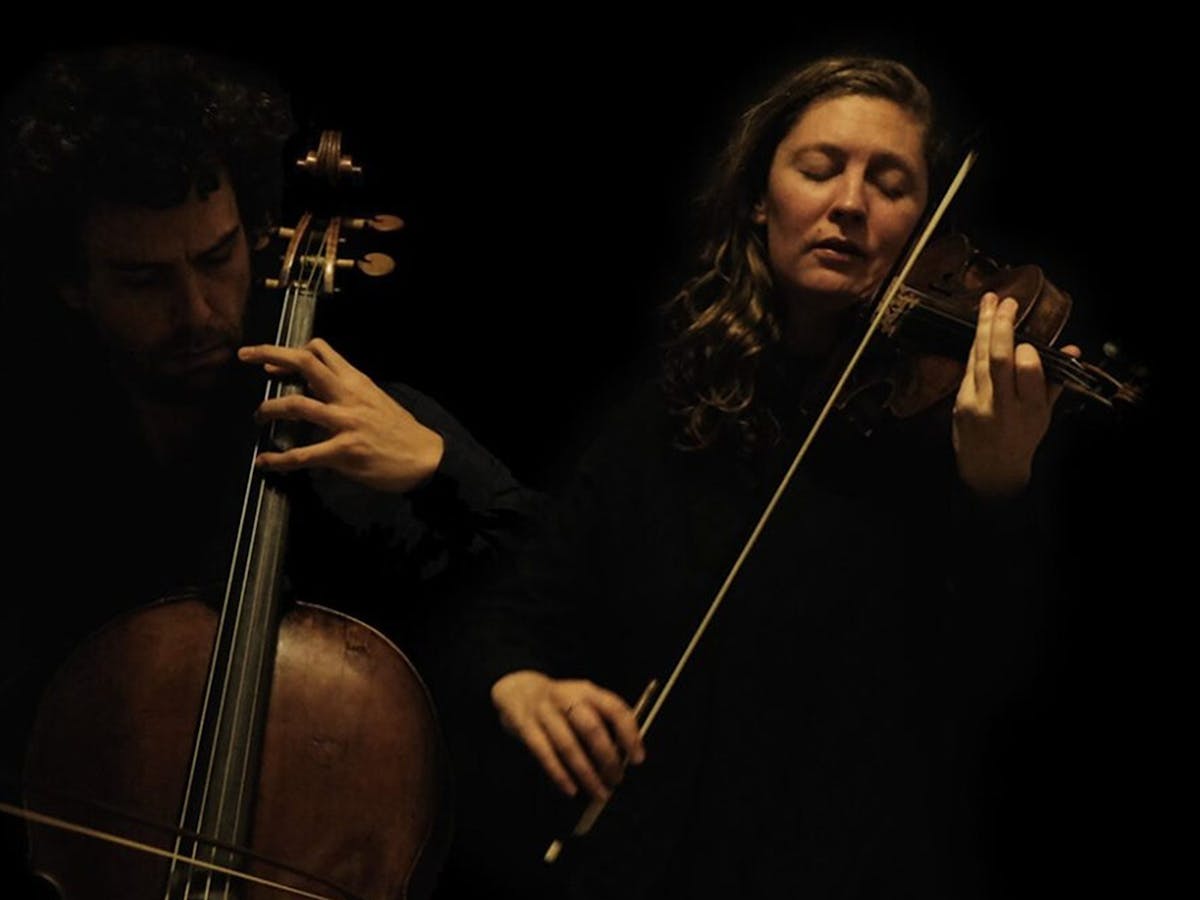 Bowerbird Collective-小提琴家 Simone Slattery 與大提琴家 Anthony Albrecht
