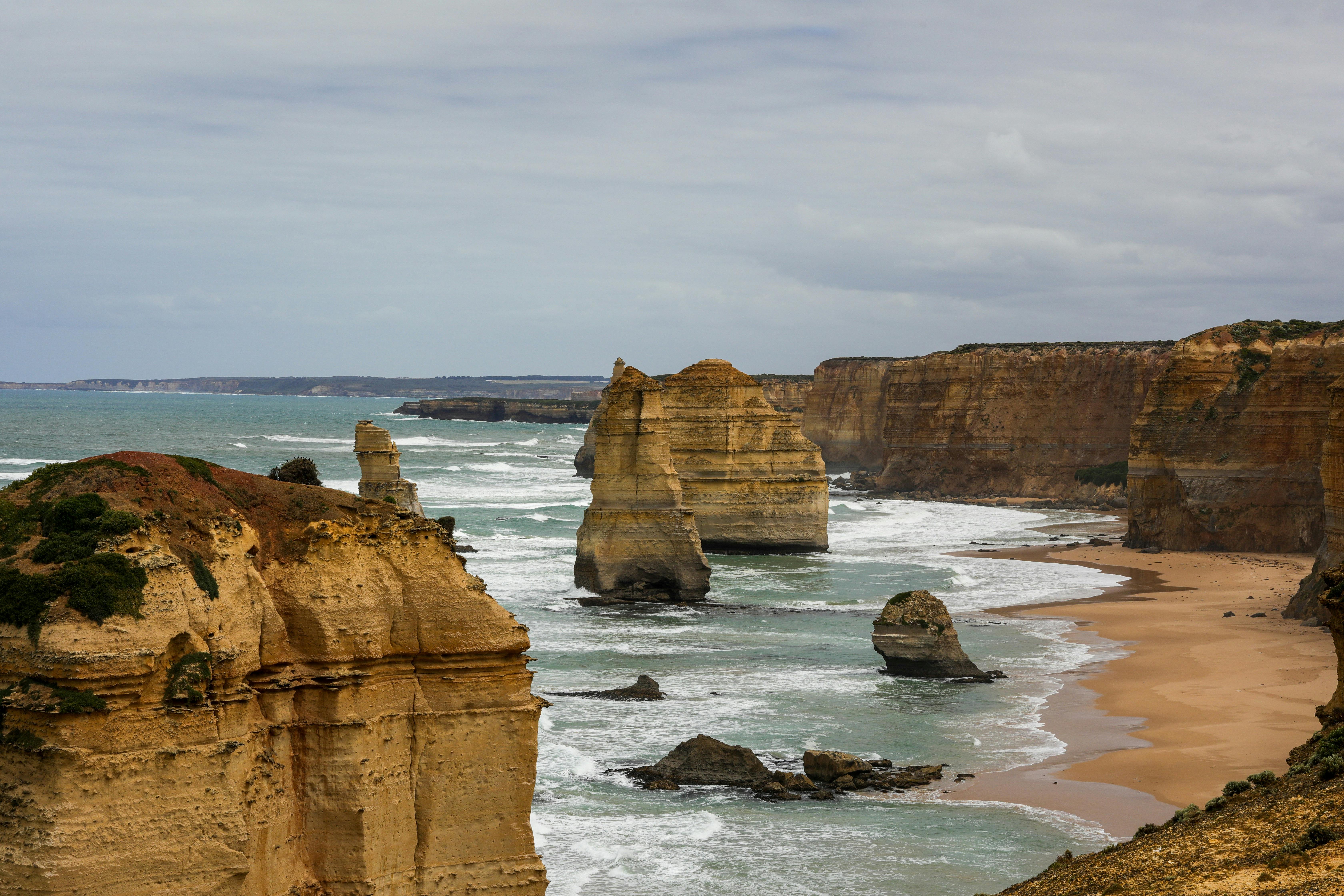 12 Apostles from Melbourne by Helicopter