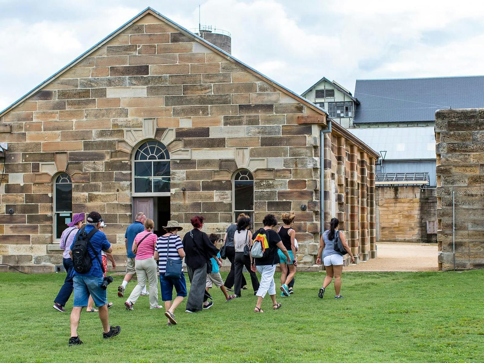 コカトゥー島ガイドツアー