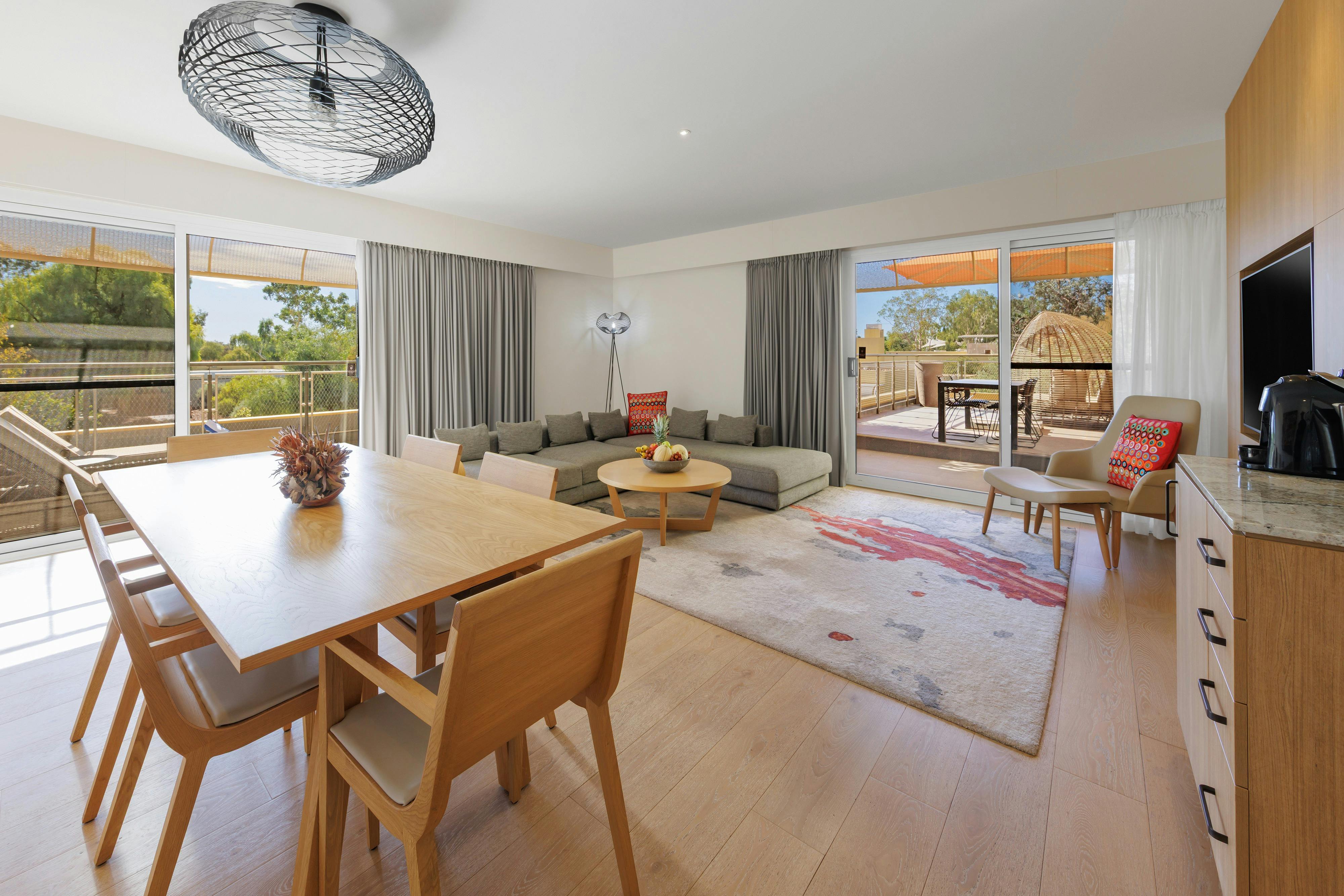 Deluxe Suite