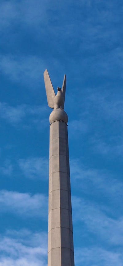 The eagle at the top of the Australian-American memorial