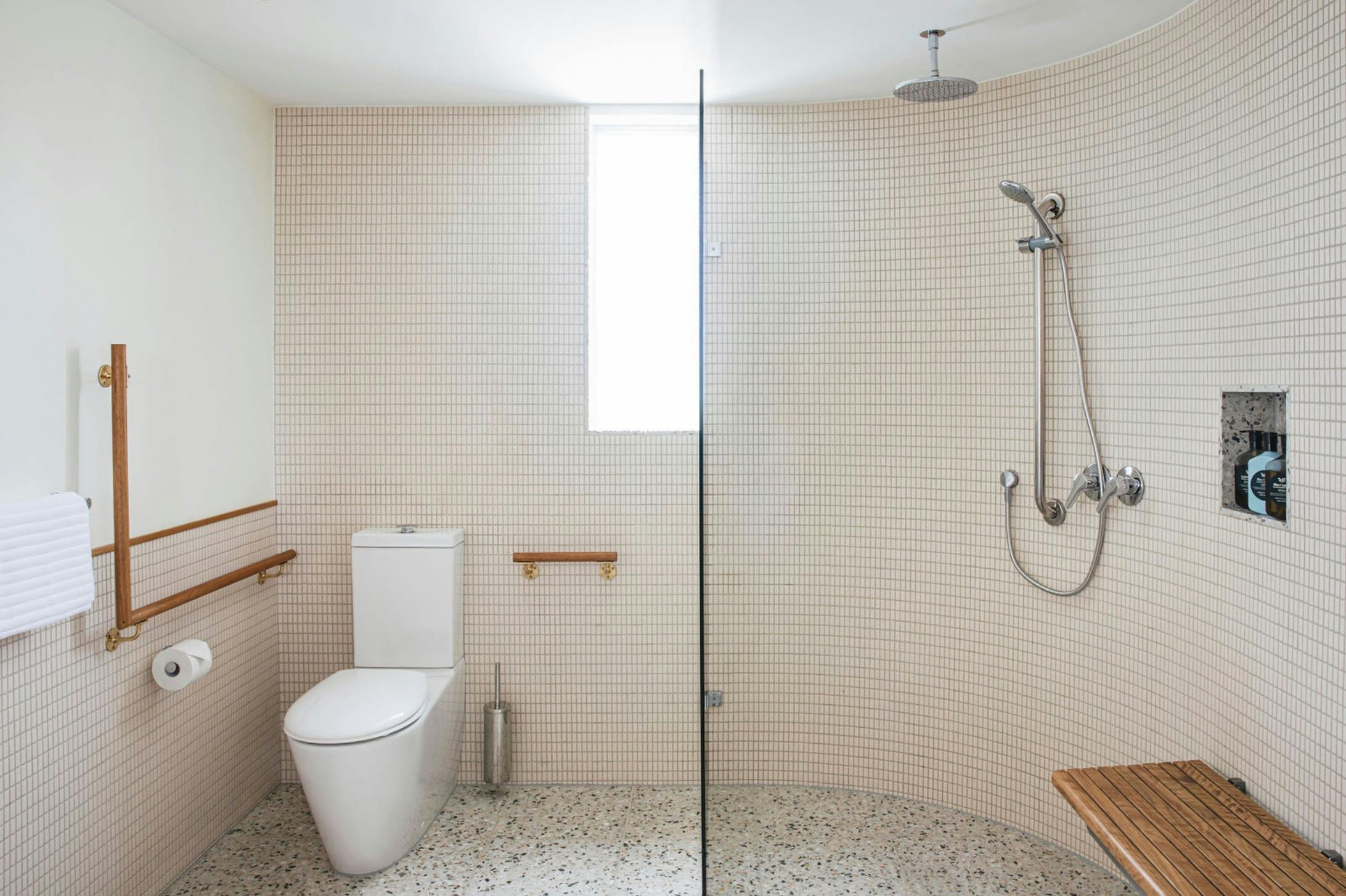 Pippi & Pippi Superior barrierefreie Badezimmer