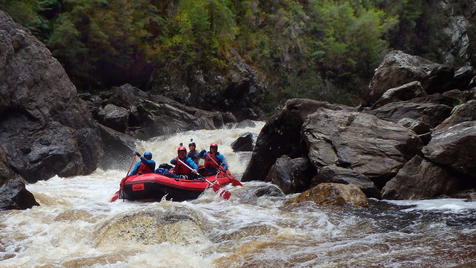Whitewater rafting action in the Great Ravine on the Franklin River