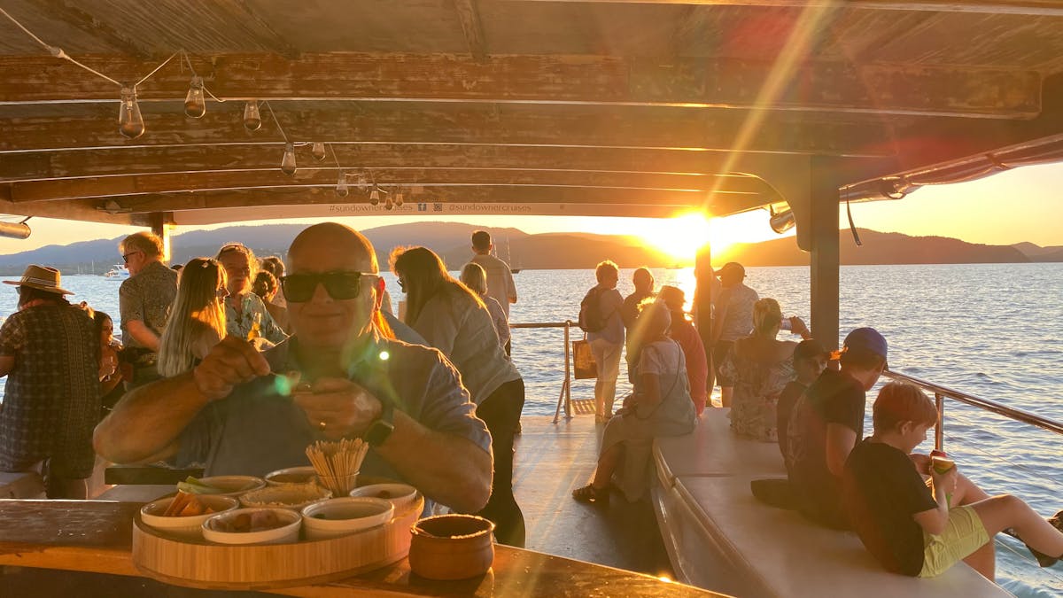 Sunset cruise Airlie Beach with sparkling wine and nibbles Whitsunday