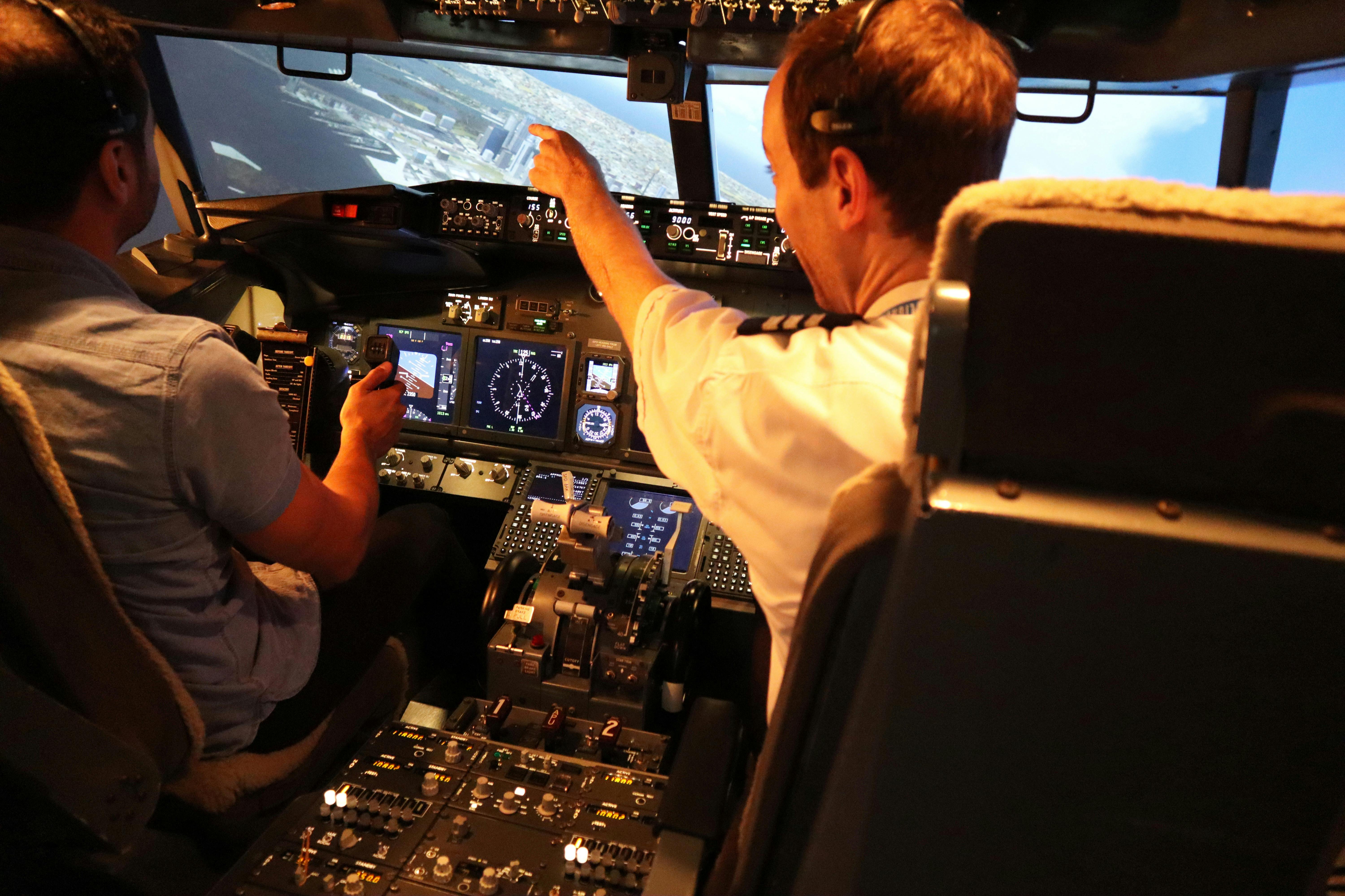Flight Experience Perth - Flight Simulations