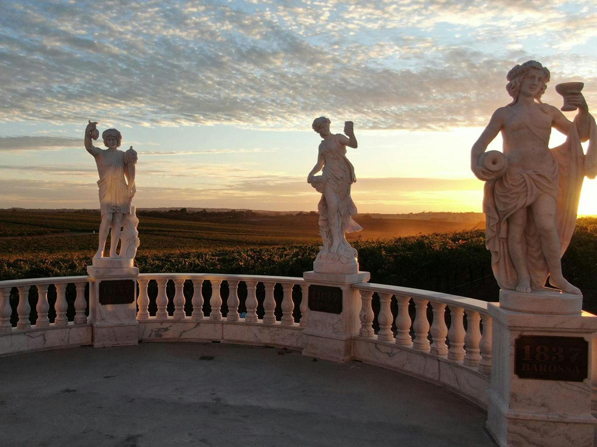 Wine by the marble – Music, Nibbles and Wine