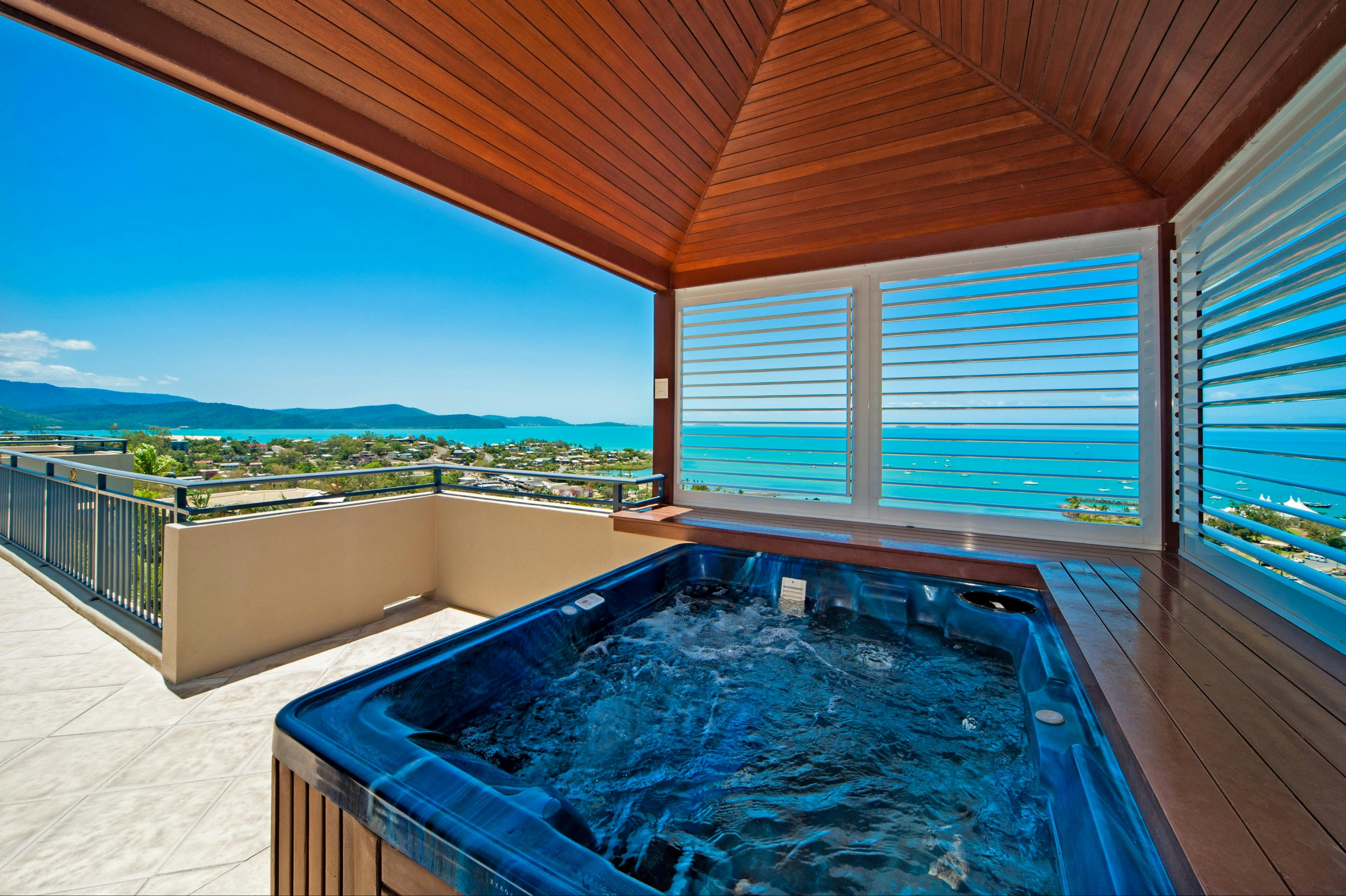 Jacuzzi Apartment