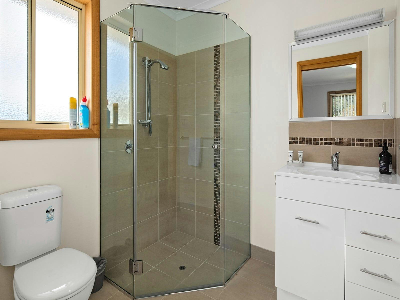 Bicheno Spa Villa