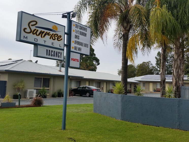 Sunrise Motel front entrance