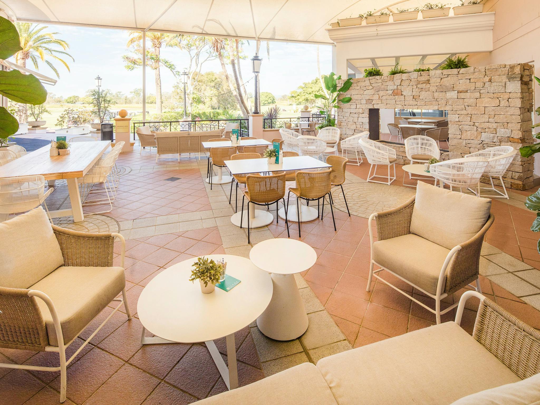 Sol cafe and bar outdoor seating lounge Hope Island Live Music Sol cafe and bar outdoor seating lounge Hope Island Live Music