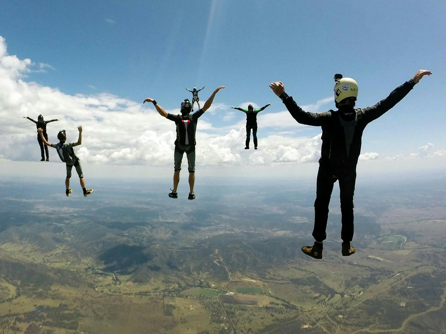 Ramblers Skydiving Fun Jumpers - Head up - Downunder Dynamics
