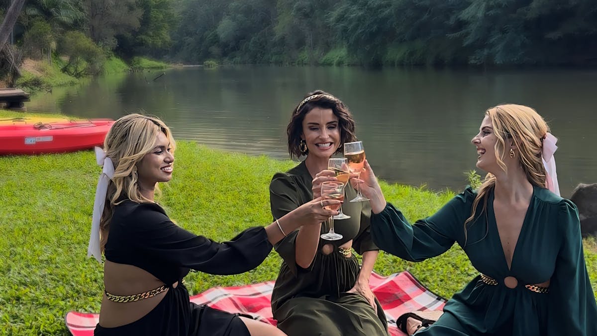 picnic at the historic rivermill in Gold Coast hinterland