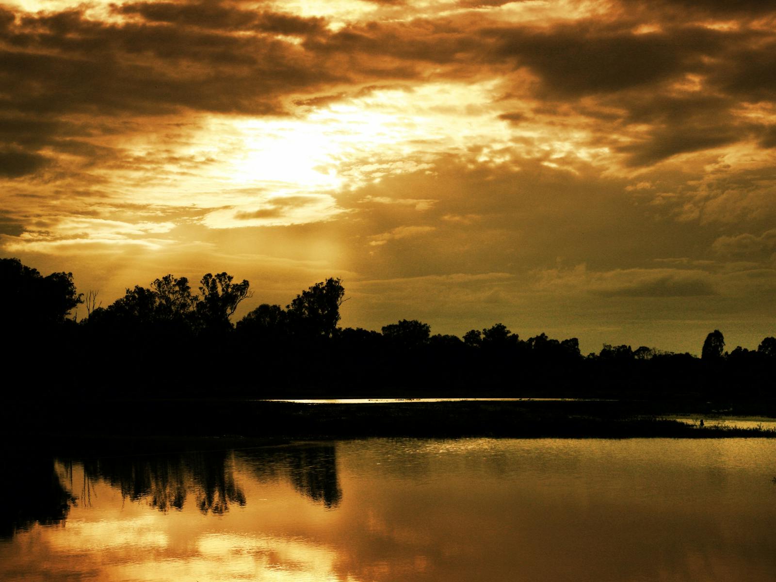 North Western Fishing Trail