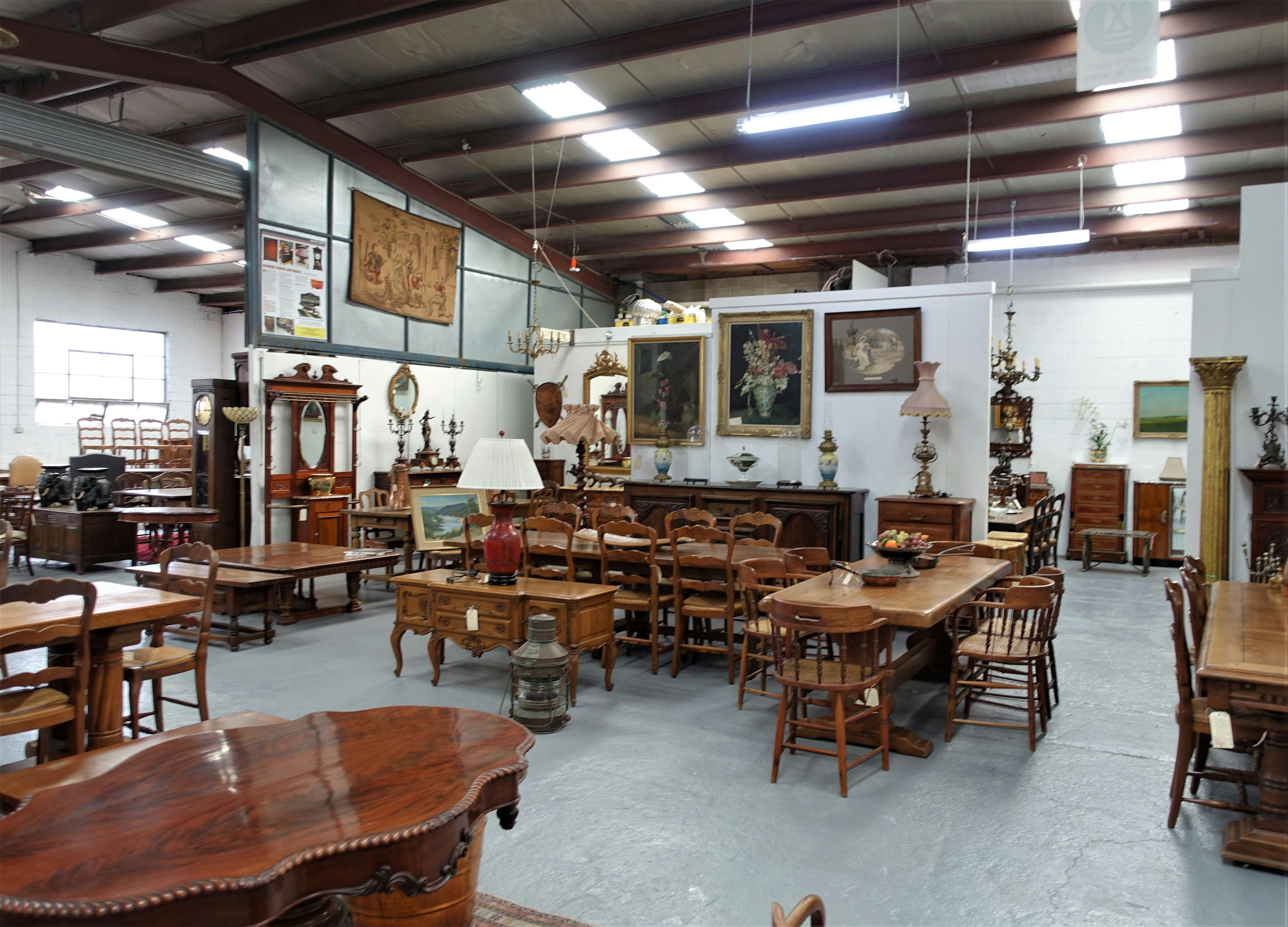 Moonee Ponds Antiques