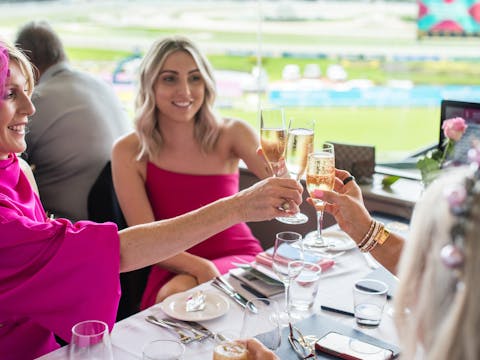 Five Diamonds Ladies Day