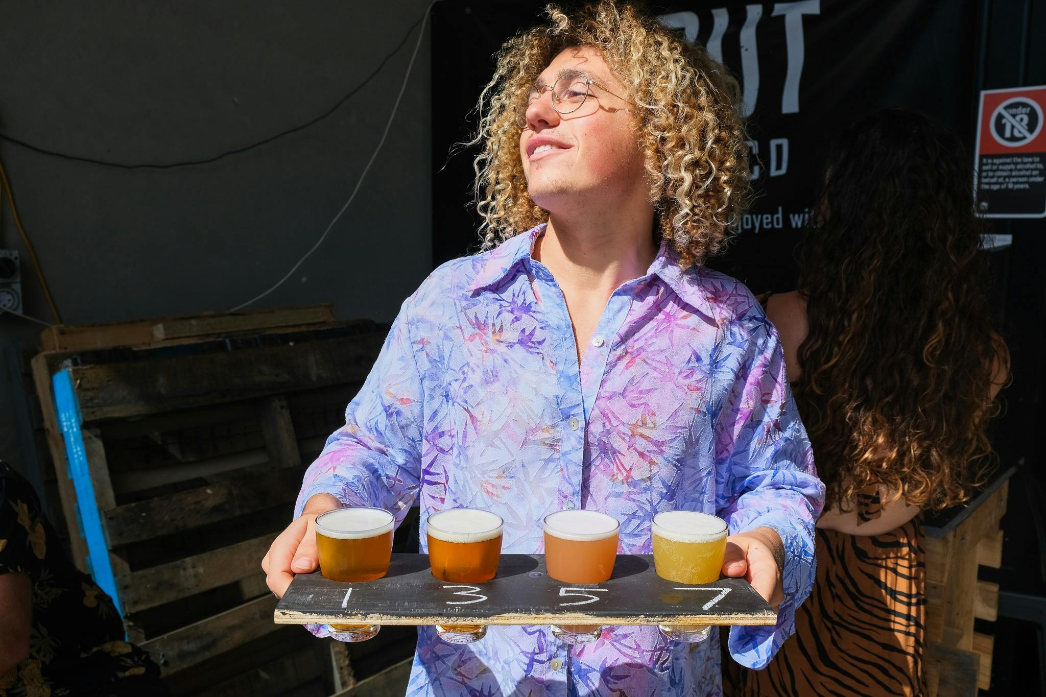 Grab a bunch of your mates & jump on to one of our Newy brewgustation tours.