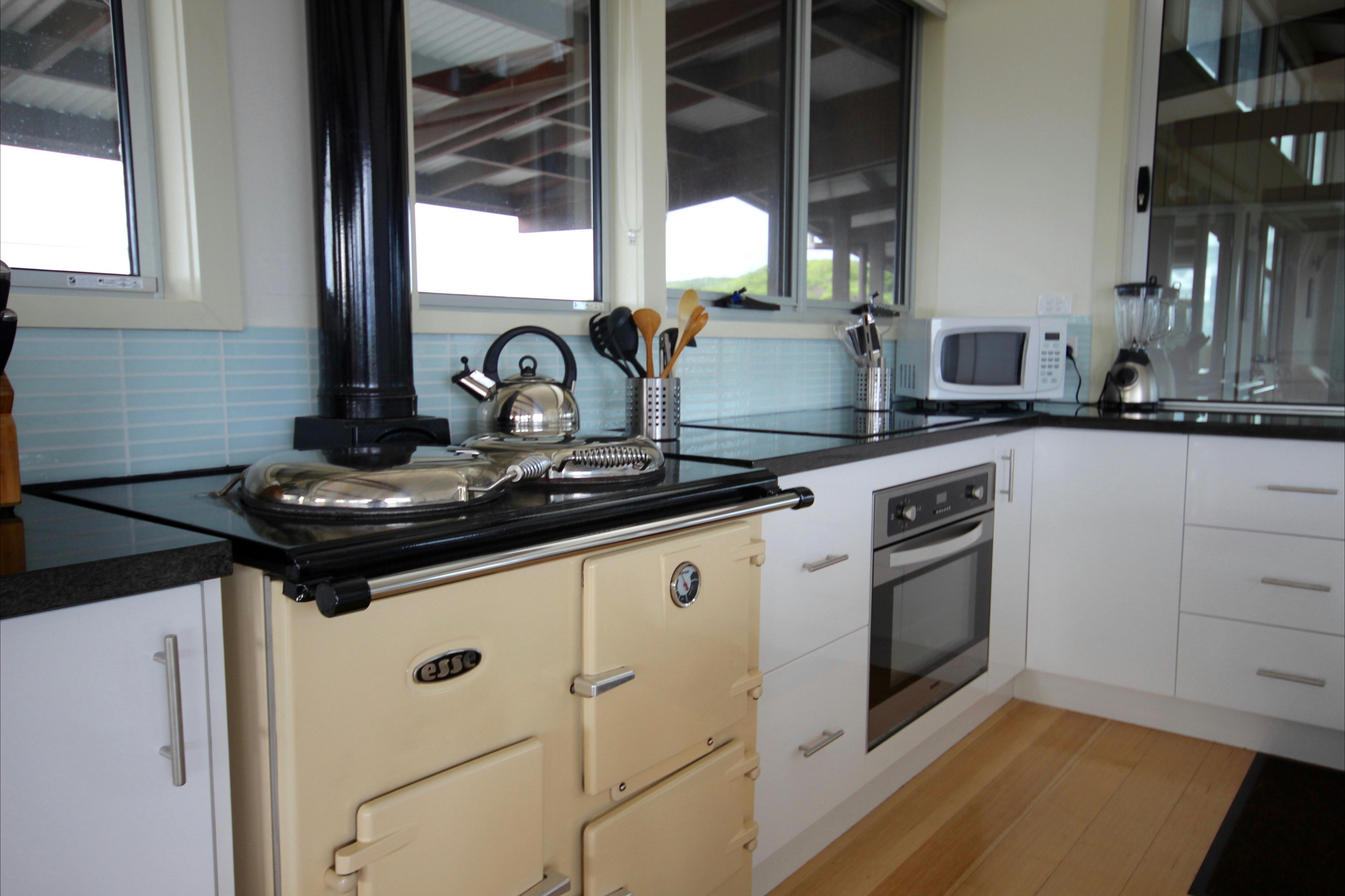 King Island Breaks-Turnstone Beach House