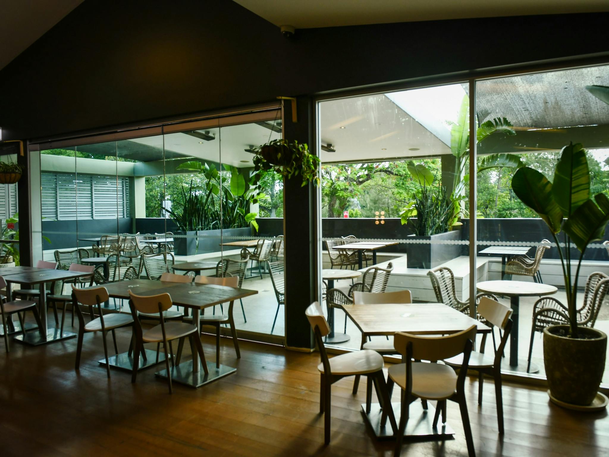 The Sherwood Hotel Restaurant Dining