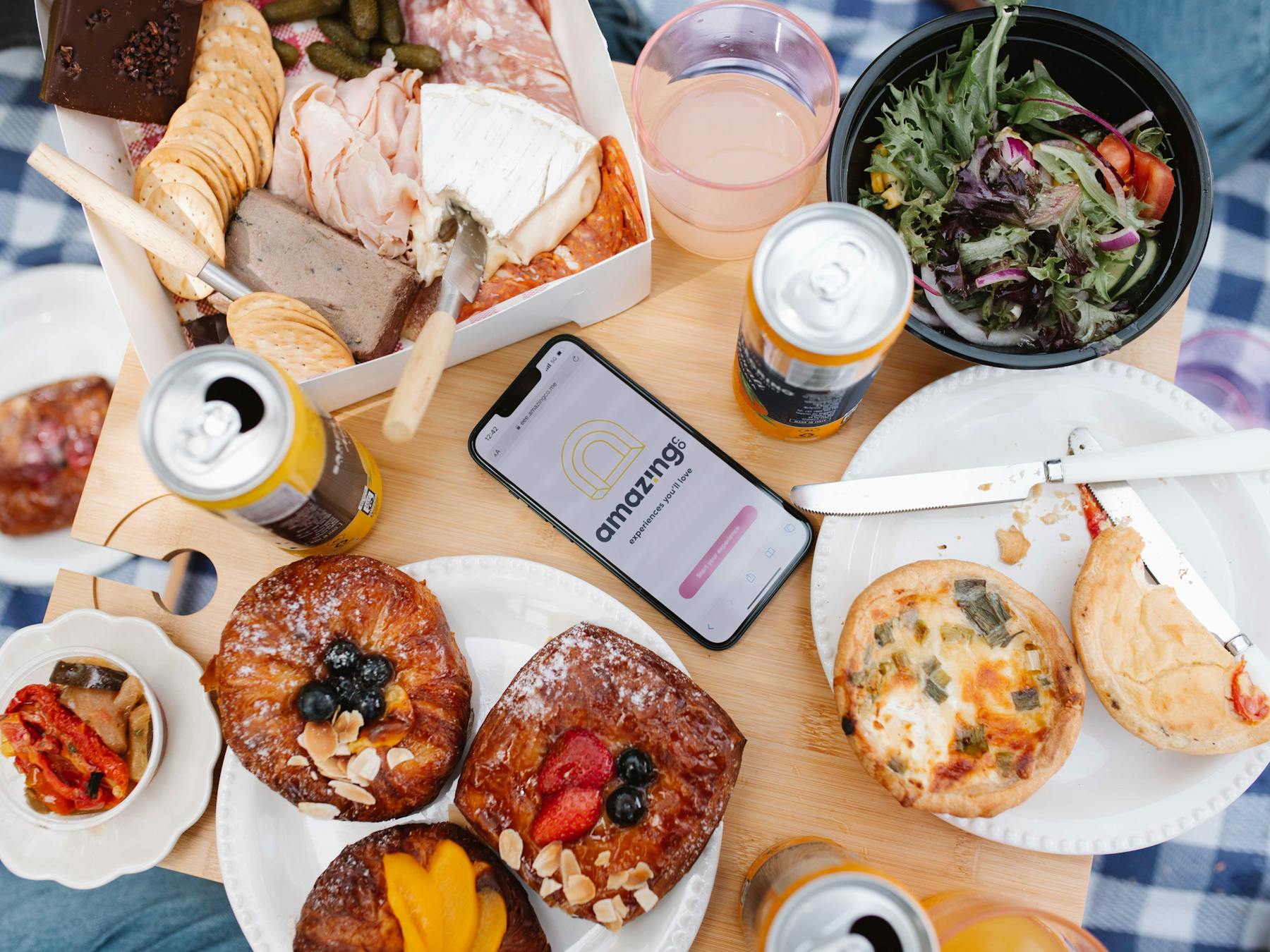 AmazingCo Mystery Picnic Food