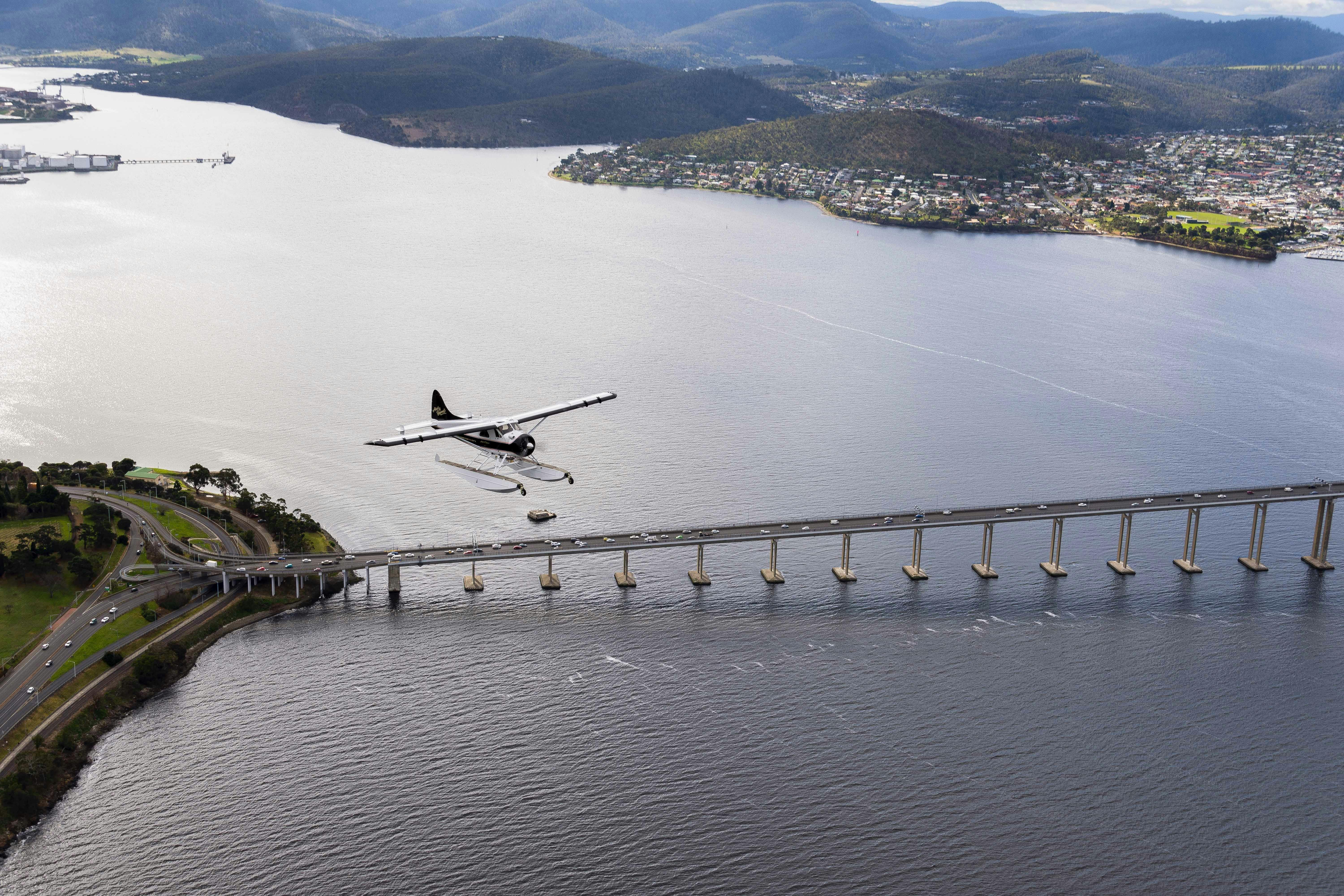 Seaplane Hobart City scenic flight