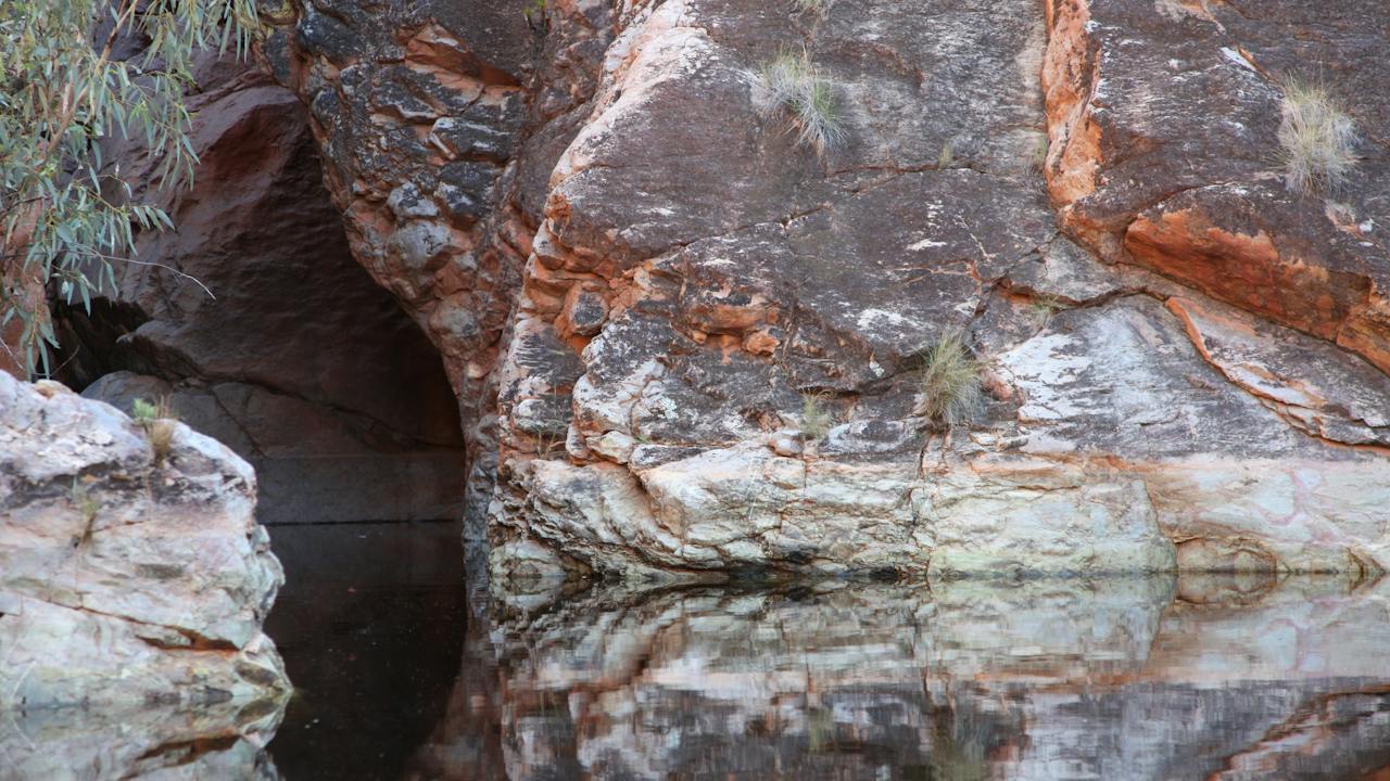 Serpentine Chalet Dam