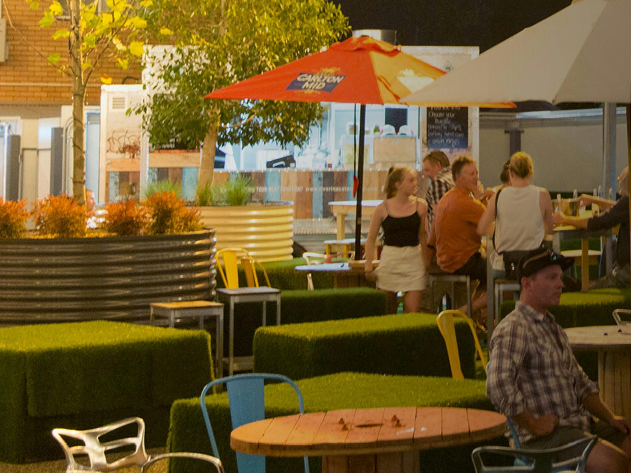 Food trucks Friday and Saturday from 5pm till 10pm